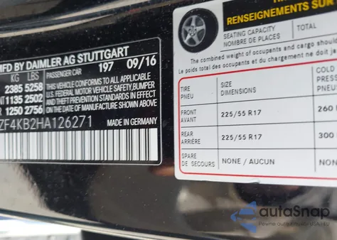 2017 Mercedes-Benz E 300 4Matic z USA, uszkodzony, nr VIN WDDZF4KB2HA126271